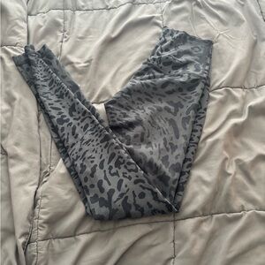 lululemon athletica Gray Leopard Print Leggings